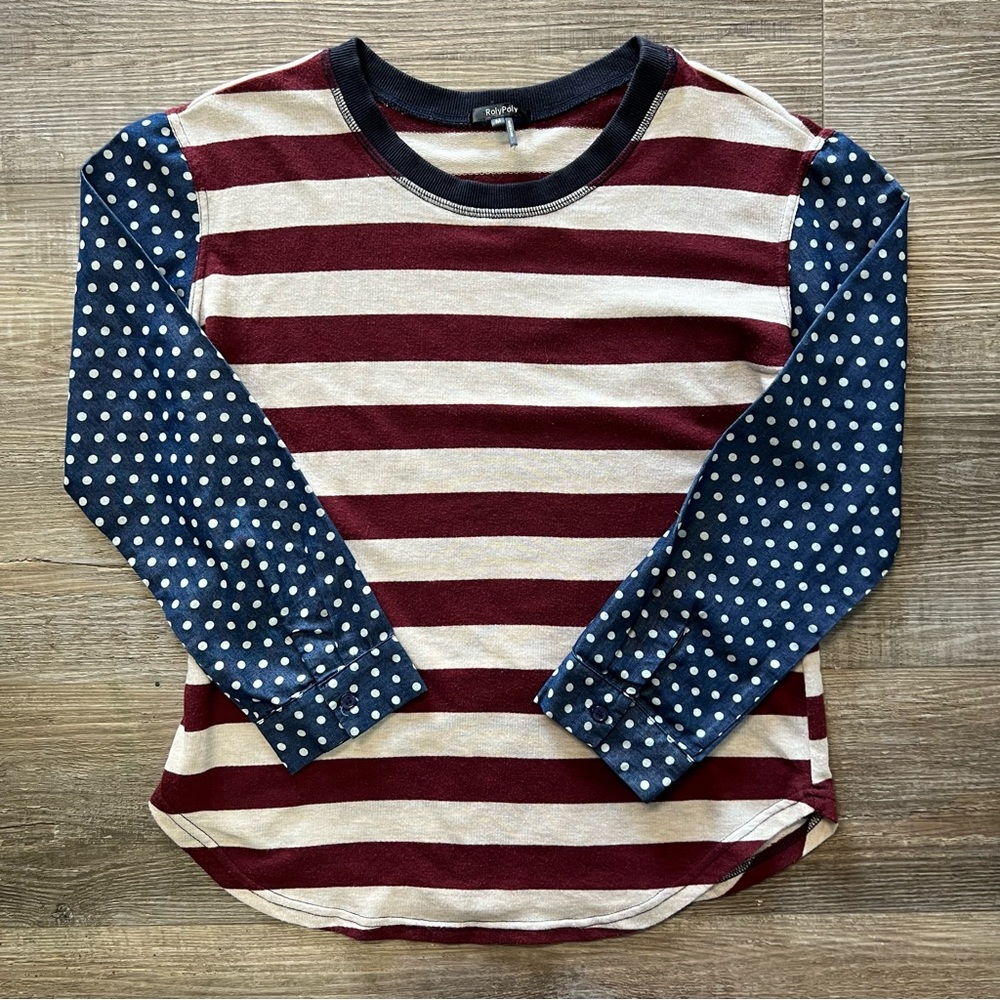 3/$25  Roly Poly patriotic top Medium